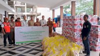 Peduli Korban Banjir Makale, Pegadaian Kanwil Makassar Salurkan Bantuan