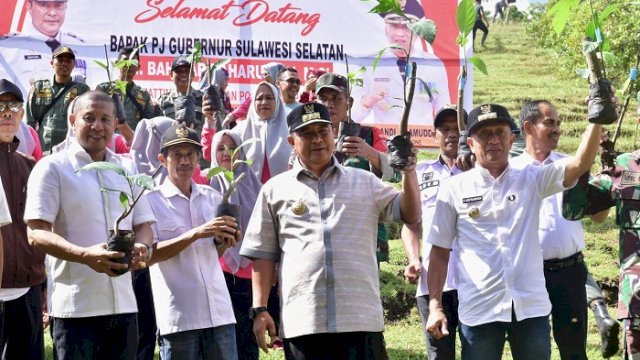 50 Ribu Bibit akan Dibagikan pada Launching Sedekah Pohon di Bone