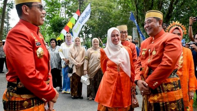 Bupati Luwu Utara Indah Putri Indriani bersama Pj Gubernur Sulawesi Selatan Bachtiar Baharuddin dan Kapolda Sulsel Irjen Pol Andi Rian.
