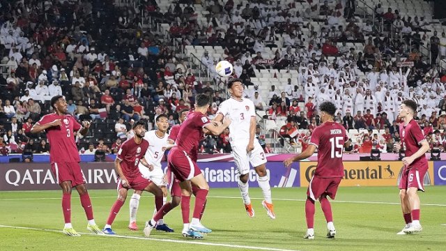 Timnas U-23 Indonesia ditaklukkan Qatar dengan skor 0-2, pada laga grup A Piala Asia U-23 2024 di Stadion Jassim bin Hamad, Doha, Senin (15/4). (PSSI)