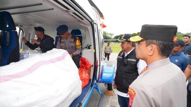 Terisolir Akibat Banjir dan Longsor, Bantuan Dikirim ke Latimojong Luwu Gunakan Helikopter
