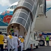 Embarkasi Makassar Berangkatkan 43 Kloter, Kloter I Terbang ke Madinah 22 April