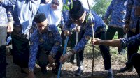 Pj Gubernur Prof Zudan Canangkan Gerakan Sulsel Menanam, Satu Pohon Tiap KK