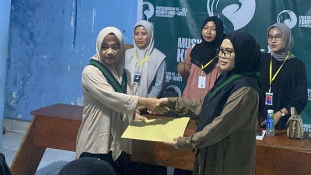 Musyawarah Korps HMI-Wati Cabang (Muskohcab) Makassar XLI resmi menetapkan Marwati Sumardi sebagai Formatur/Ketua Umum Korps HMI Wati (KOHATI) HMI Cabang Makassar periode 2024-2025.