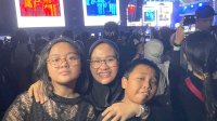 Dukung Industri Kreatif Musik, Rezki Mulfiati Lutfi Boyong Keluarga Ramaikan Konser Sheila On 7 di Makassar