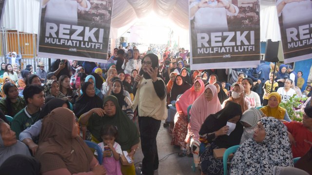 Calon Wakil Wali Kota Makassar, Rezki Mulfiati Lutfi silaturahmi bersama warga Pannampu, Jumat (16/8/2024).
