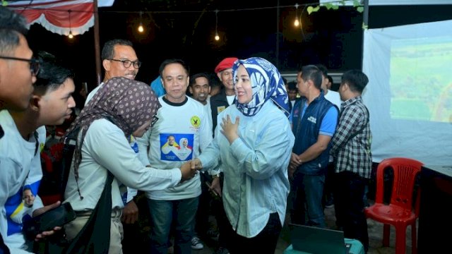 Bakal calon wakil gubernur Sulawesi Selatan (Sulsel) Fatmawati Rusdi menghadiri talk show dengan ratusan generasi milenial dan Gen Z di Kabupaten Takalar, Kamis (12/9/2024).