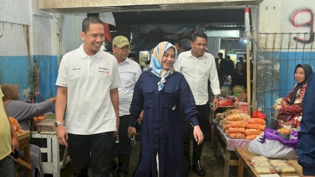 Bakal calon gubernur Sulawesi Selatan (Sulsel), Fatmawati Rusdi, mengunjungi Tempat Pelelangan Ikan (TPI) Lappa di Kecamatan Sinjai Utara, Kabupaten Sinjai, Sabtu (7/9/2024) malam.
