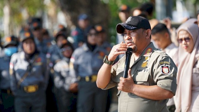Plt Kepala Satpol PP yang juga Kepala Damkarmat Makassar, Hasanuddin.