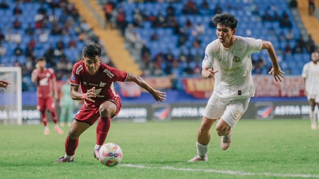 PSM Makassar menelan kekalahan perdana saat menjamu Arema FC di pekan kelima BRI Liga 1 2024/2025, Minggu (15/9/2024). PSM kalah dengan skor 1-0. (@PSM_Makassar)