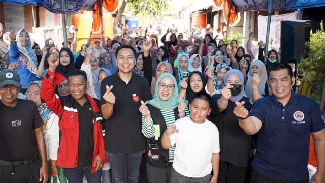 Calon Walikota Makassar, Rezki Mulfiati Lutfi, saat di Kecamatan Biringkanaya, Jumat (27/9/2024).