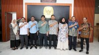 Pjs Walikota Berkunjung ke KPU-Bawaslu Makassar, Pastikan Kesiapan Pilkada 2024