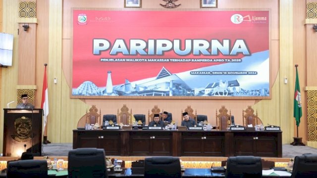 DPRD Makassar menggelar Rapat Paripurna Ketujuh Masa Persidangan Pertama di Kantor DPRD Makassar, Senin (18/11/2024).