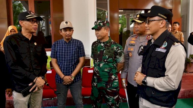 Cek Kesiapan Pilkada, Prof Zudan dan Kapolda Sulsel Tinjau TPS di 5 Kabupaten/Kota