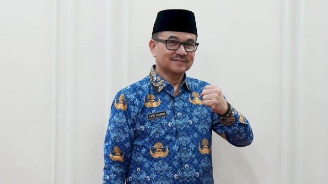 Sekda Provinsi Sulsel Dr Jufri Rahman.