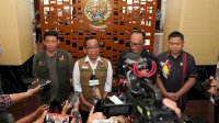 Menko PMK Pratikno Serahkan Bantuan Rp14,4 Miliar untuk Penanganan Bencana di Sulsel