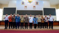 Gubernur Sulsel Gagas Seaplane ke Menhub untuk Layani Kepulauan