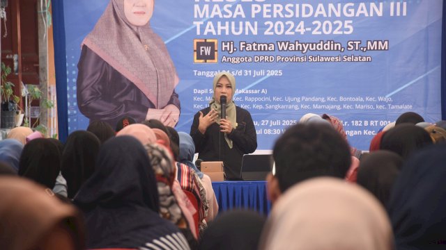 Ketua Fraksi Demokrat Sulsel, Fatma Wahyuddin serap aspirasi warga Jalan Dakwah Lorong 182, Kelurahan Malimongan, Kecamatan Wajo, Minggu (27/7/2025).