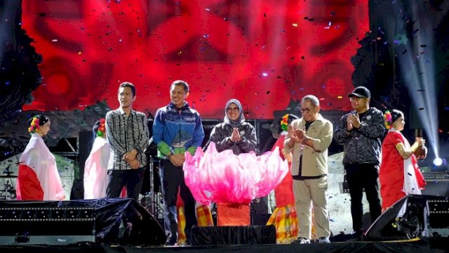 Beautiful Malino 2025 resmi digelar di Kawasan Hutan Pinus Malino, Rabu (9/7) malam.