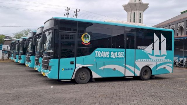 Bus Trans Sulsel.