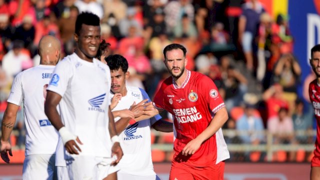 PSM Makassar meraih hasil imbang saat melawan Semen Padang FC pada laga pekan ketiga BRI Super League 2025/26, Jumat (22/8/2025) sore WIB. (dok. ileague)