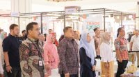 Didampingi Kadisdag, DPMPTSP, Dispar, Dishub, dan Bapenda, Munafri Promosikan Produk UMKM Go International