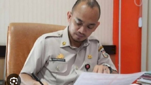 Kepala UPT PBB Bapenda Kota Makassar, Indirwan Dermayasair.