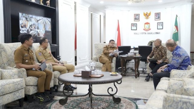 Pemkot Makassar Tambah 50 Motor dan 8 Mobil Kontainer untuk Angkut Sampah