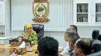 Didampingi Kepala Bapenda, Aliyah Mustika Ilham Terima Audiensi Majelis Gereja Jemaat Pniel Perumnas