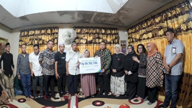 Munafri-Aliyah Serahkan Santunan bagi Keluarga Korban Kebakaran DPRD Makassar