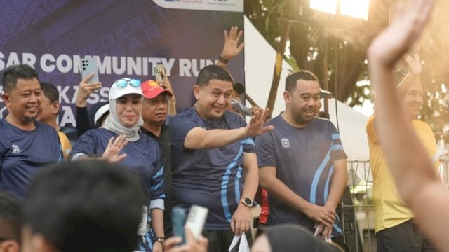 Wali Kota Makassar Bakar Semangat Ribuan Pelari SMAnSA RUN 2025