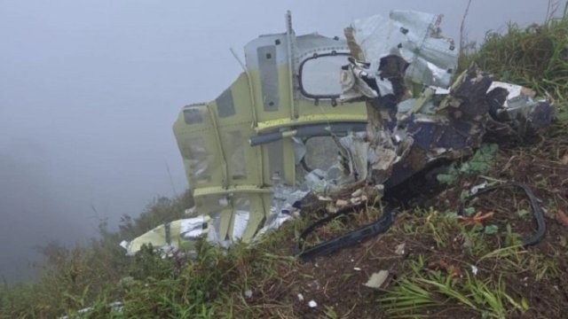 Tim SAR Gabungan berhasil menemukan bagian pesawat ATR 42-500 saat menyisir kawasan Gunung Bulusaraung. Sebelumnya, pesawat ini dinyatakan hilang kontak. (int)
