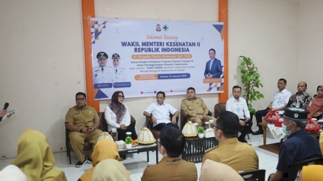Wamenkes Kunjungi Makassar, Tinjau Inovasi &ldquo;Hantu Mesra&rdquo; untuk Perkuat Pemberantasan TBC