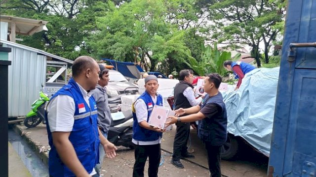Banjir Landa Sejumlah Wilayah Makassar, Gubernur Sulsel Kerahkan Tim Tagana dan Dinsos