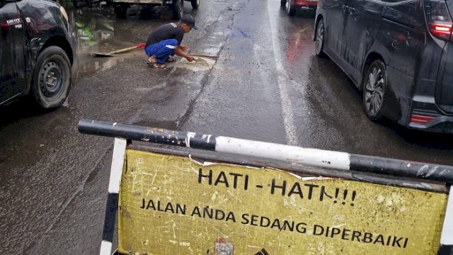 Walikota Respons Cepat Aduan Warga, Jalan Berlubang di Veteran Selatan Diperbaiki