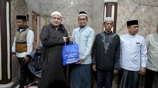 Sebulan Penuh Bergerak, Walikota Makassar Sapa Warga Lewat Subuh dan Tarawih Keliling