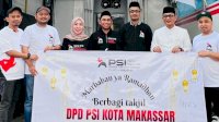 Kolaborasi New Elegant Tailor dan PSI Makassar Berbagi Takjil untuk Masyarakat