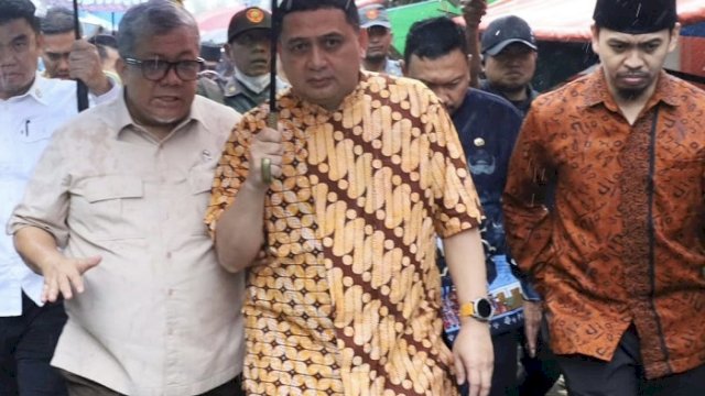 Didampingi Walikota Makassar, Wamen PKP Tinjau Kawasan Kumuh di Tallo