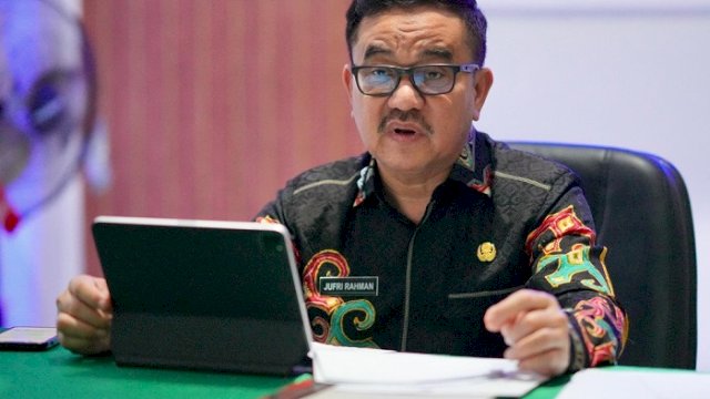 Sekda Sulsel, Jufri Rahman.
