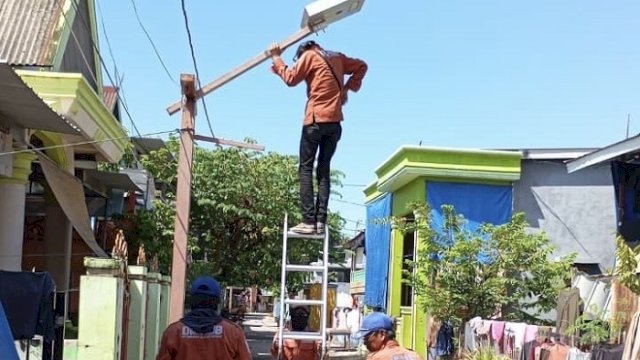 Munafri&ndash;Aliyah Hadirkan Lampu Tenaga Surya di Kepulauan, Armada Laut Segera Terwujud