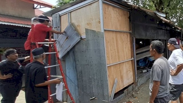 Tiga Lapak di Tallo Ditertibkan, Sudah Berdiri 5 Tahun di Atas Drainase