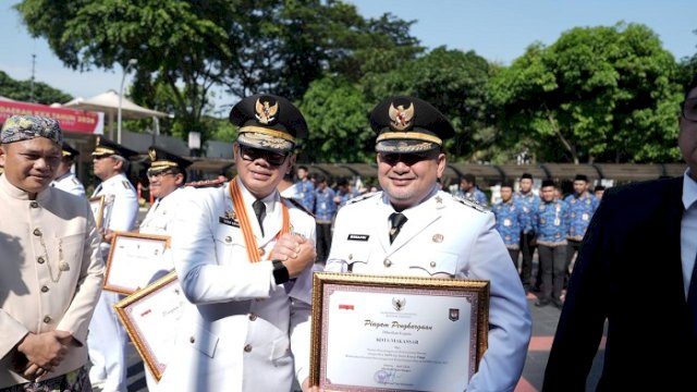 Pemkot Makassar Sabet Penghargaan Nasional Kinerja Pemerintahan Terbaik