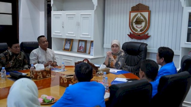 Wakil Walikota Aliyah Mustika Ilham menerima audiensi dari Universitas Fajar, di Ruang Rapat Wakil Walikota, Kantor Walikota Makassar, Jumat (29/5/2026).