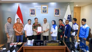 Wajib Bayar Lembur, Wamenaker Bertindak Cepat Atas Permasalahan Kerja di Hari Libur Nasional