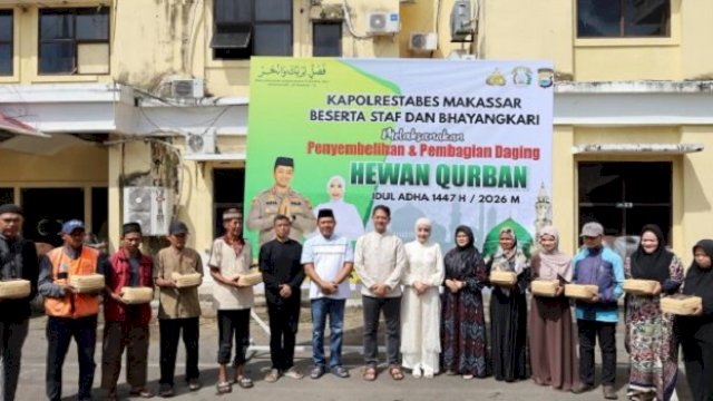 Polrestabes Makassar Potong Hewan Kurban, 29 Ekor Sapi dan 1 Kambing