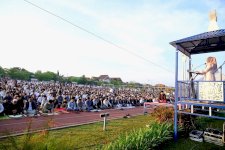 Salat Iduladha di RTH Syekh Yusuf, Bupati Gowa Ajak Warga Perkuat Kepedulian dan Persatuan