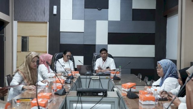 Badan Pendapatan Daerah (Bapenda) Kota Makassar menggelar Rapat Koordinasi (Rakor) Bank Sampah, di Ruang Rapat Kantor Bapenda Makassar, Rabu (3/6/2026).