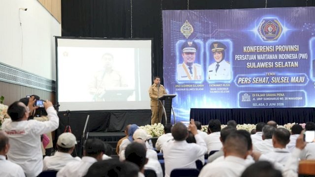 Walikota Makassar, Munafri Arifuddin, saat menghadiri Pembukaan dan Pelaksanaan Konferensi Persatuan Wartawan Indonesia (PWI) Provinsi Sulawesi Selatan yang berlangsung di Gedung Fajar Graha Pena, Jalan Urip Sumoharjo Nomor 20 Makassar, Selasa (2/6/2026).