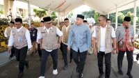 Bersama Menhaj RI, Walikota Sambut Jemaah Haji Kloter 17 Debarkasi Makassar