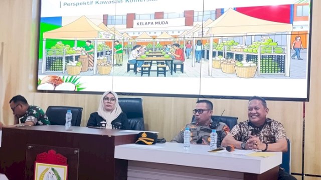 Pedagang Kelapa Muda di Sekitar Benteng Rotterdam dan RRI Dipindah, Perumda Pasar: Kampung Baru Jadi Pusat Kuliner Baru